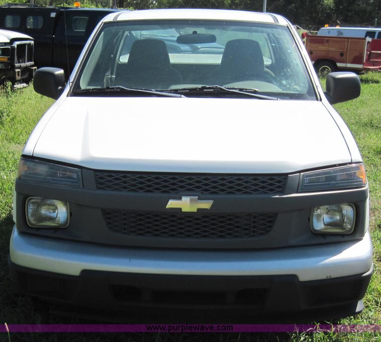 image for item 4077 2005 Chevrolet Colorado extended cab pickup truck