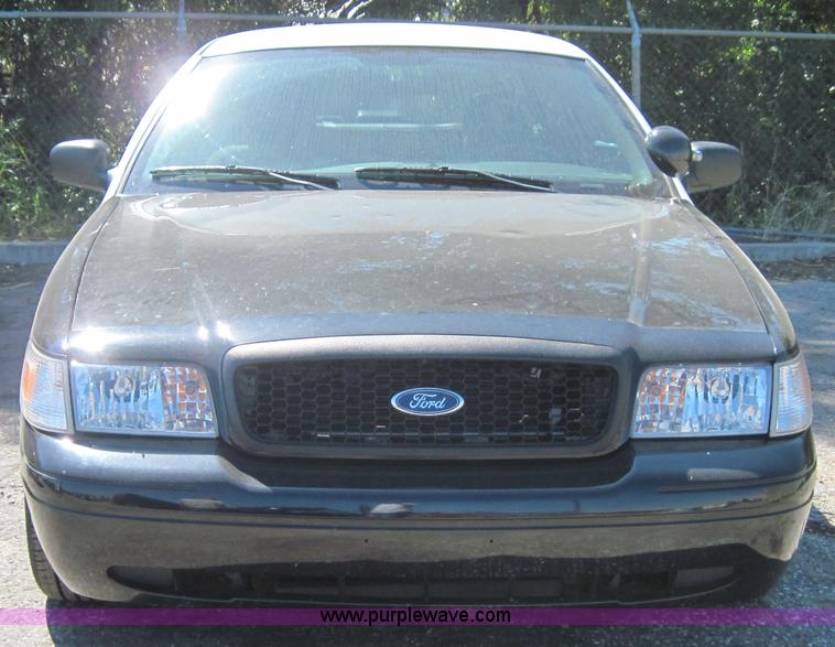 image for item 4127 2008 Ford Crown Victoria Police Interceptor