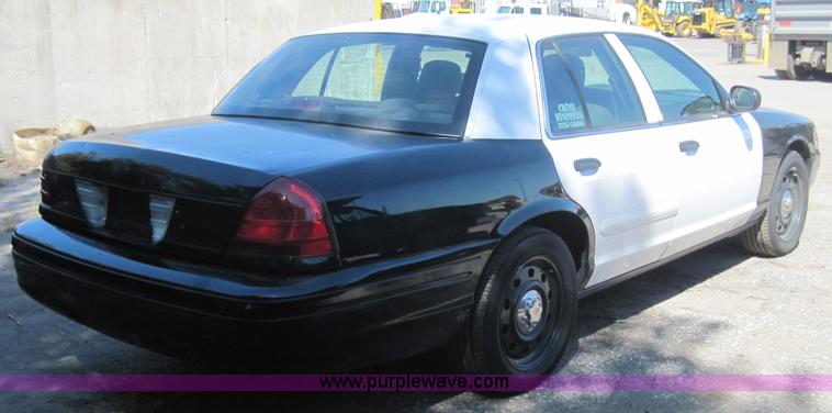 image for item 4127 2008 Ford Crown Victoria Police Interceptor