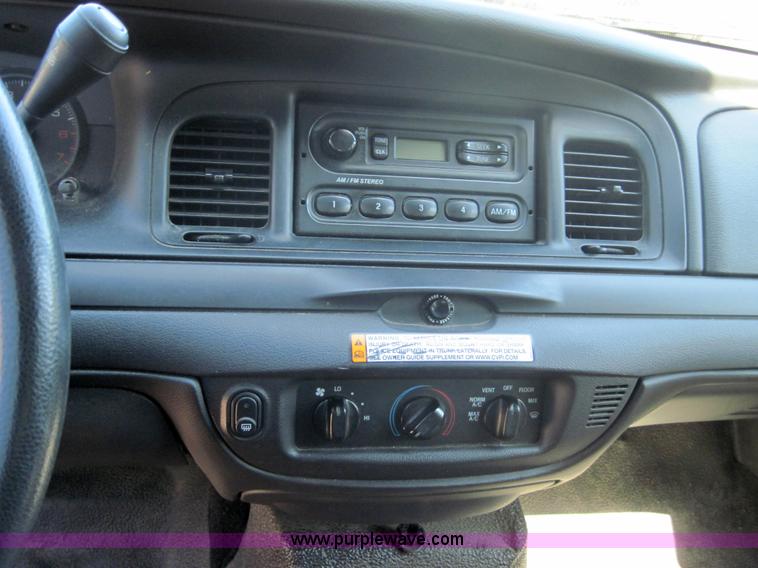 image for item 4127 2008 Ford Crown Victoria Police Interceptor
