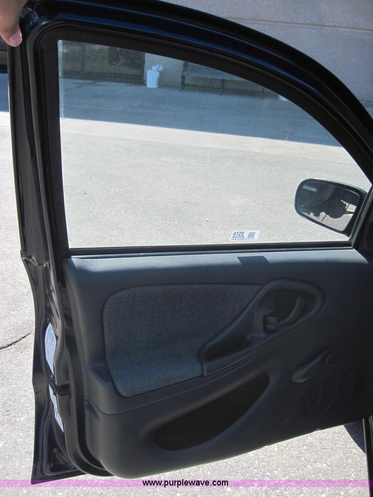 image for item 4129 2002 Chevrolet Cavalier