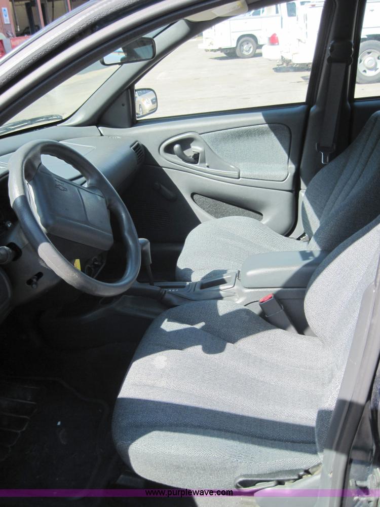 image for item 4129 2002 Chevrolet Cavalier