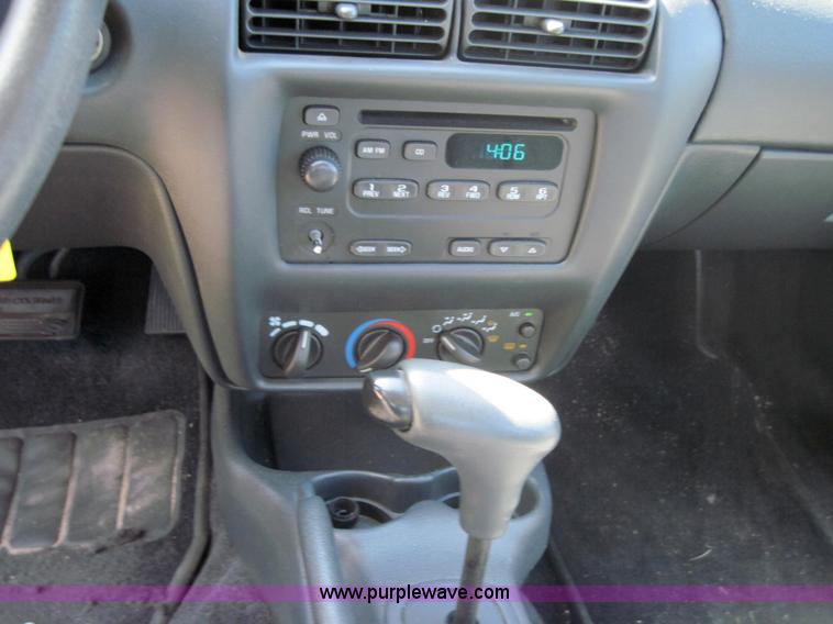 image for item 4129 2002 Chevrolet Cavalier