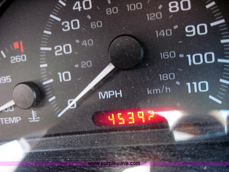 image for item 4129 2002 Chevrolet Cavalier