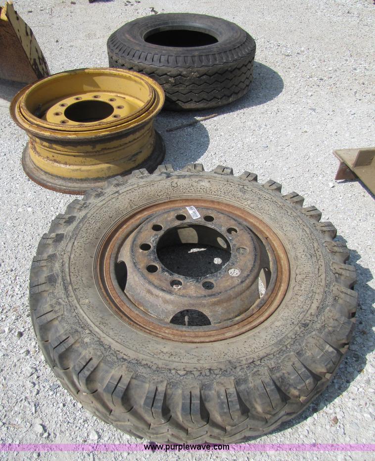 image for item 3501 Assorted tires and wheels