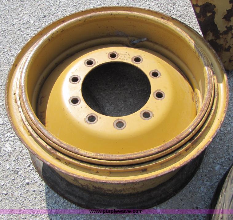 image for item 3501 Assorted tires and wheels