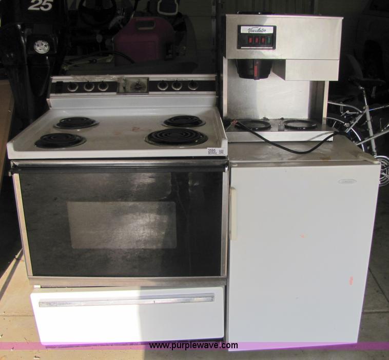 image for item 3595 Assorted appliances