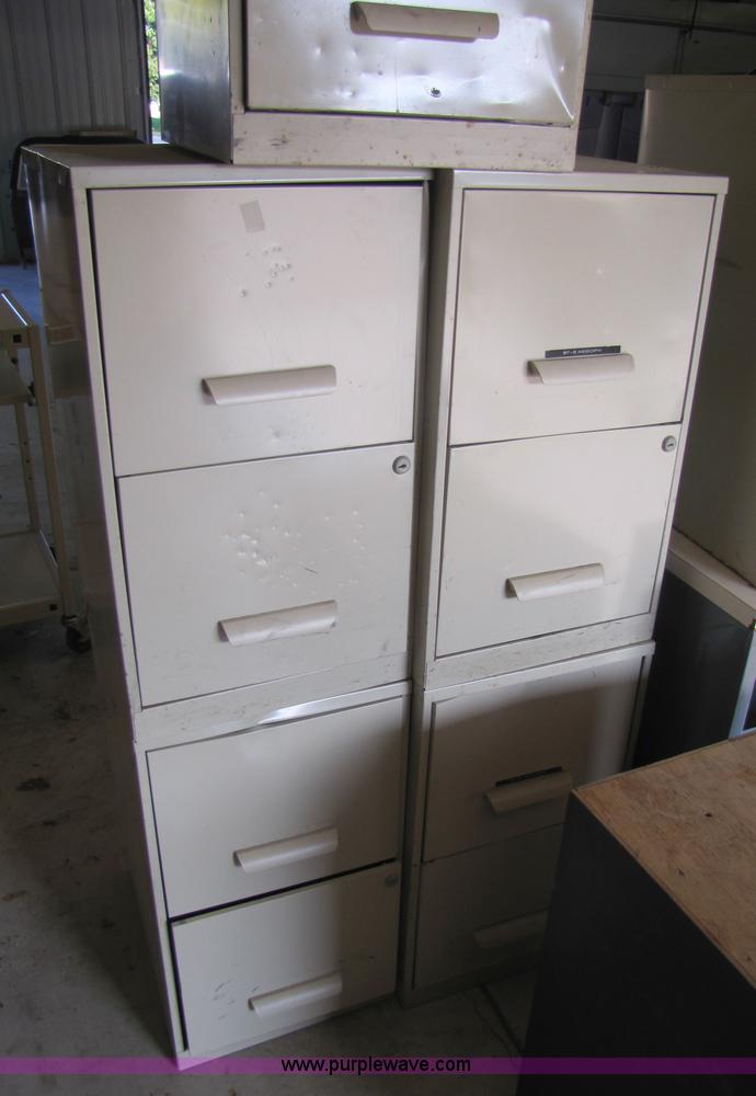 image for item 3596 Assorted cabinets