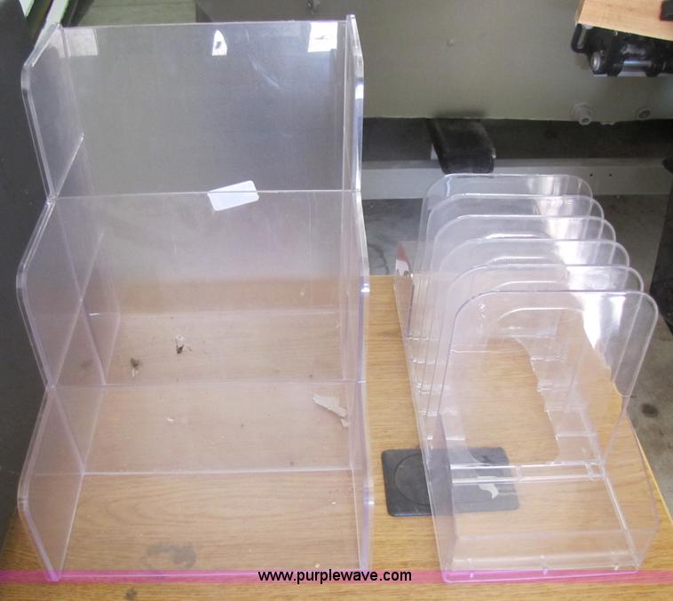 image for item 3598 Assorted office furniture