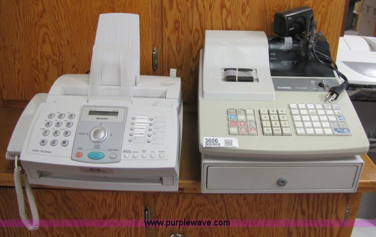 image for item 3606 Assorted electronics