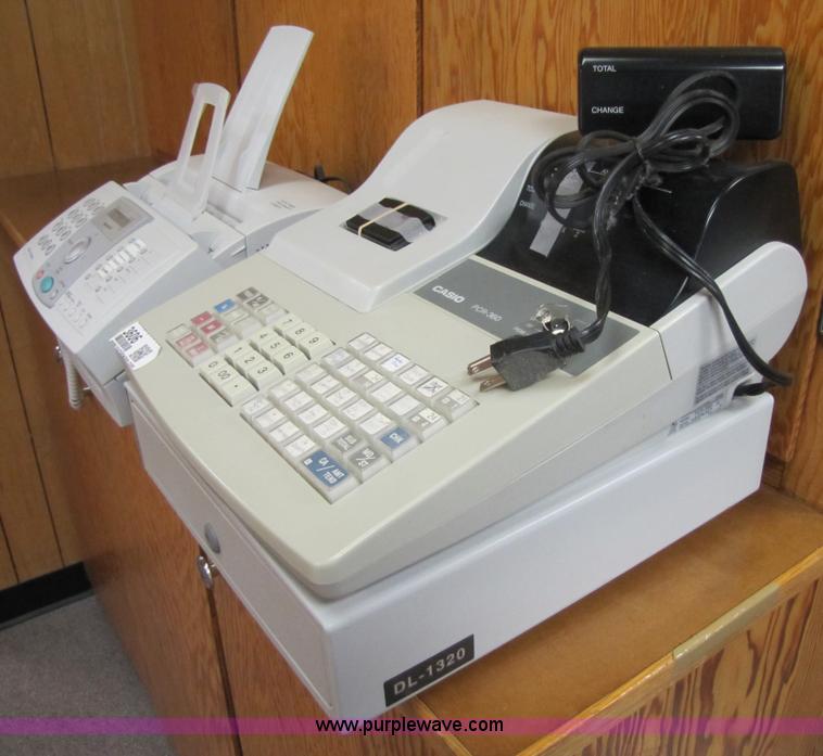 image for item 3606 Assorted electronics