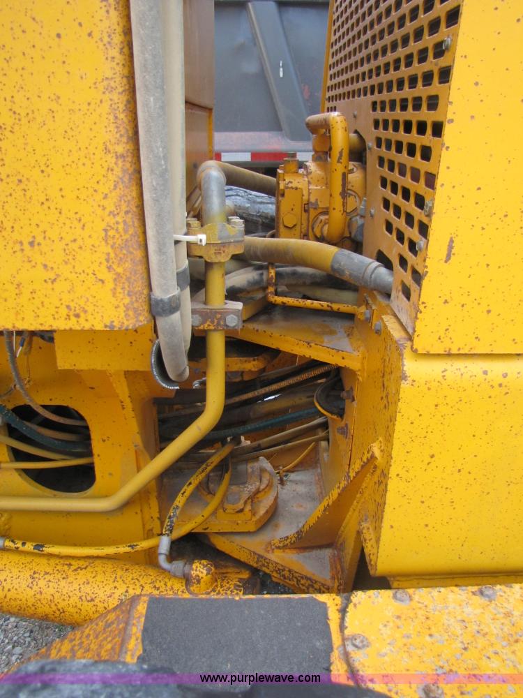 image for item 3610 1988 John Deere 772 B-H articulating motor grader