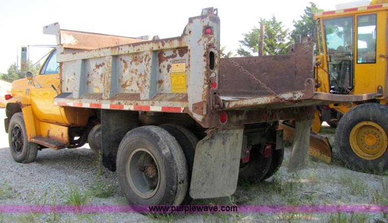image for item 3612 1977 Chevrolet C65 dump truck