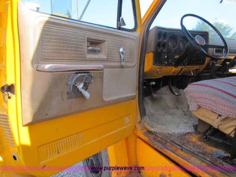 image for item 3612 1977 Chevrolet C65 dump truck