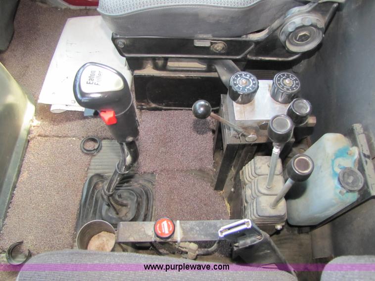 image for item 3613 1992 Ford Conventional LT9000 dump truck