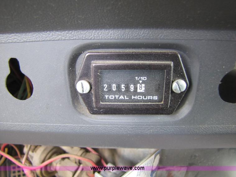 image for item 3613 1992 Ford Conventional LT9000 dump truck