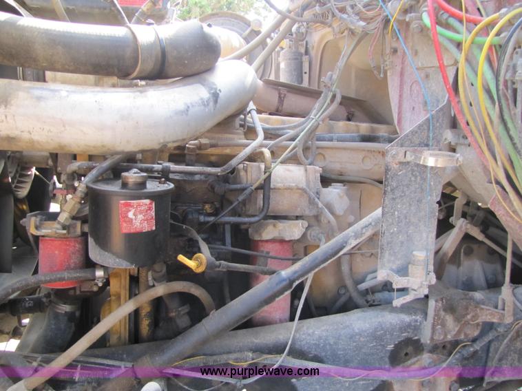 image for item 3613 1992 Ford Conventional LT9000 dump truck