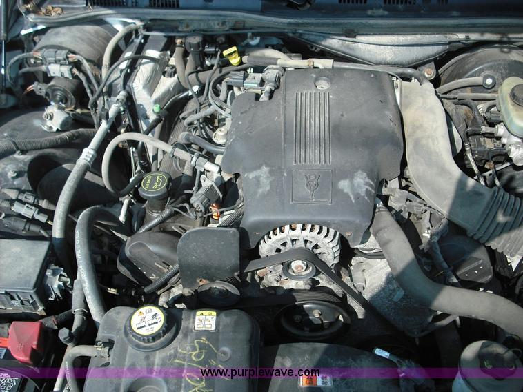 image for item 3619 2003 Ford Crown Victoria
