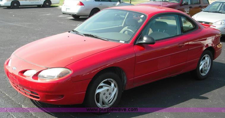 image for item 3621 2000 Ford Escort ZX2