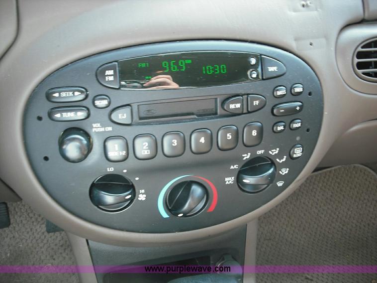 image for item 3621 2000 Ford Escort ZX2