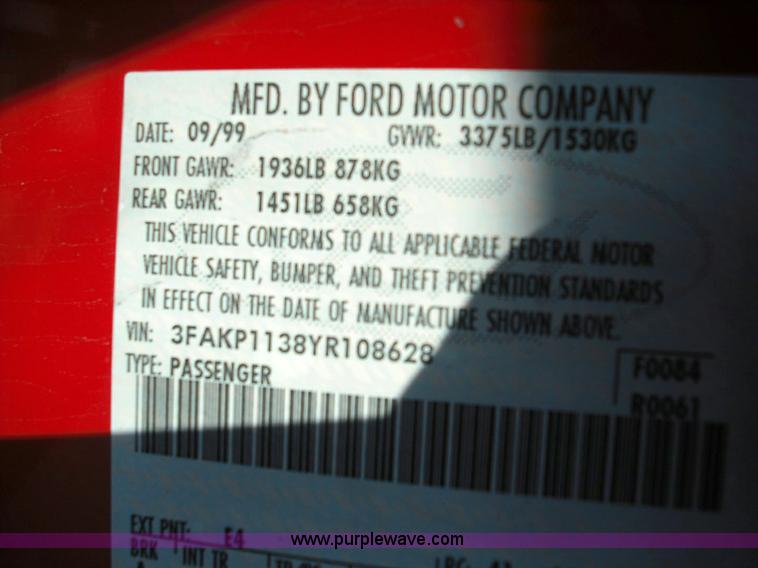 image for item 3621 2000 Ford Escort ZX2