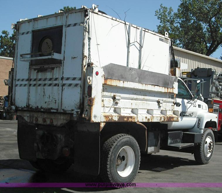 image for item 3628 2000 GMC C7500 dump truck