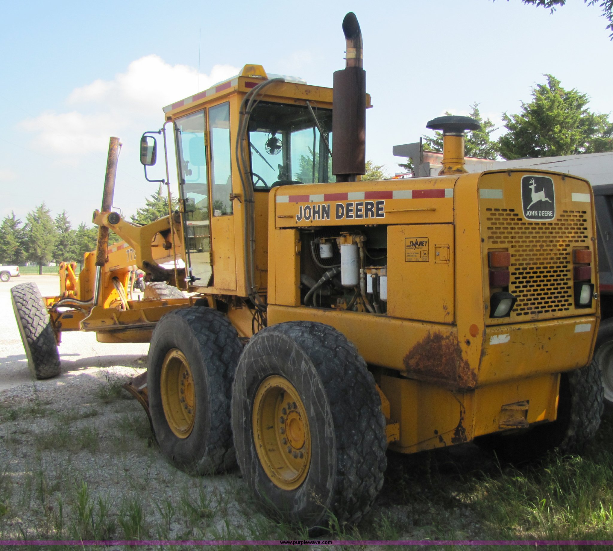 1988 John Deere 772 BH articulating motor grader in Onawa, IA Item