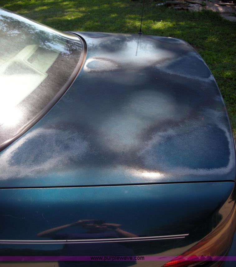 image for item 1000 1997 Dodge Intrepid