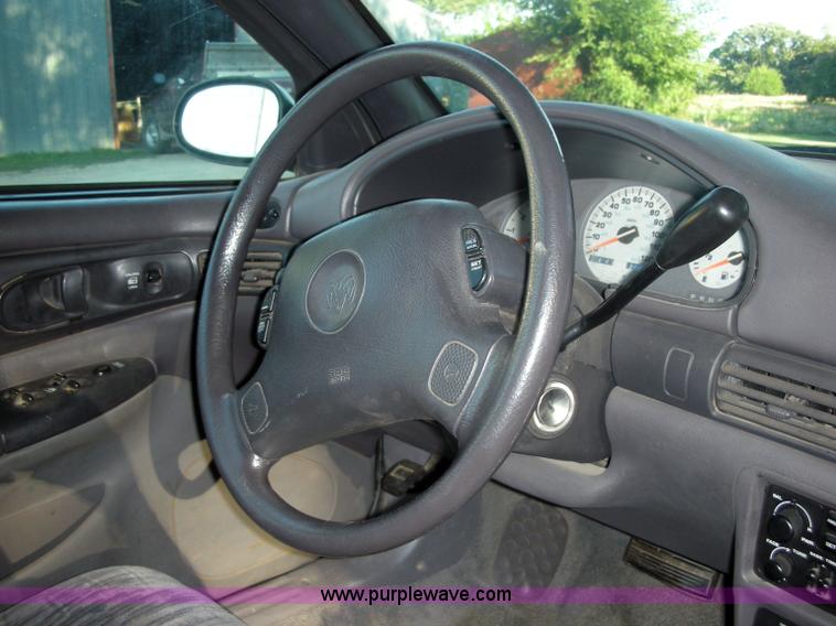 image for item 1000 1997 Dodge Intrepid