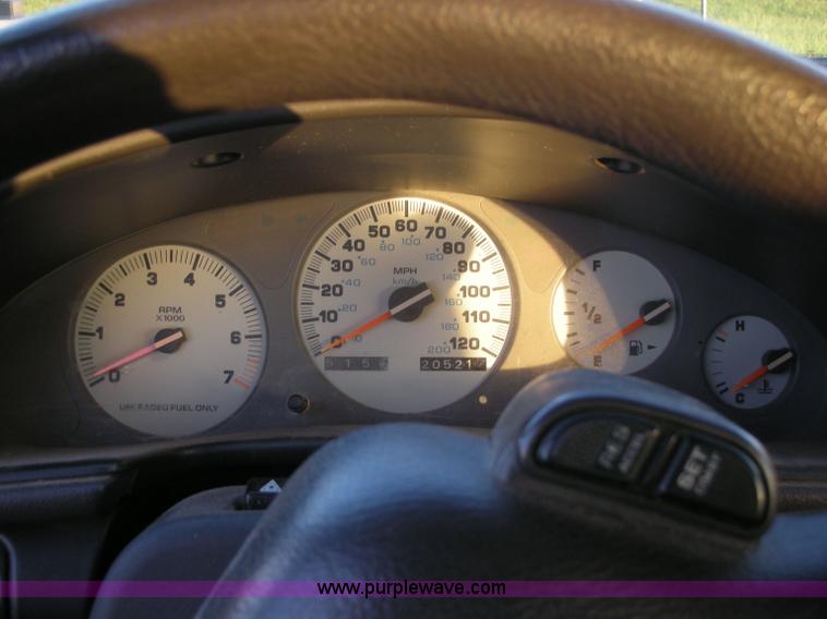 image for item 1000 1997 Dodge Intrepid