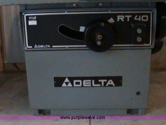 Delta RT40 heavy duty table saw in Topeka, KS | Item 1601 sold | Purple ...