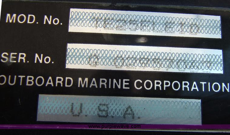 image for item 2243 1992 Bass Tracker Pro 17 16' boat