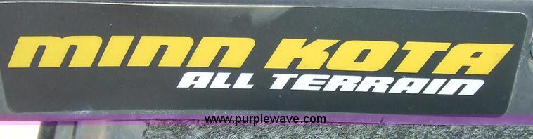 image for item 2243 1992 Bass Tracker Pro 17 16' boat