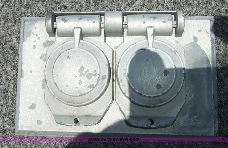 image for item 2243 1992 Bass Tracker Pro 17 16' boat