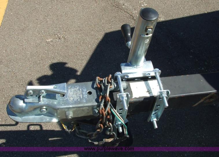 image for item 2243 1992 Bass Tracker Pro 17 16' boat