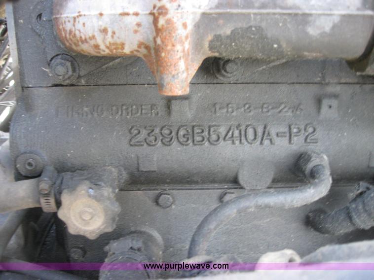 image for item 2727 1984 Mack RWS788ST semi truck