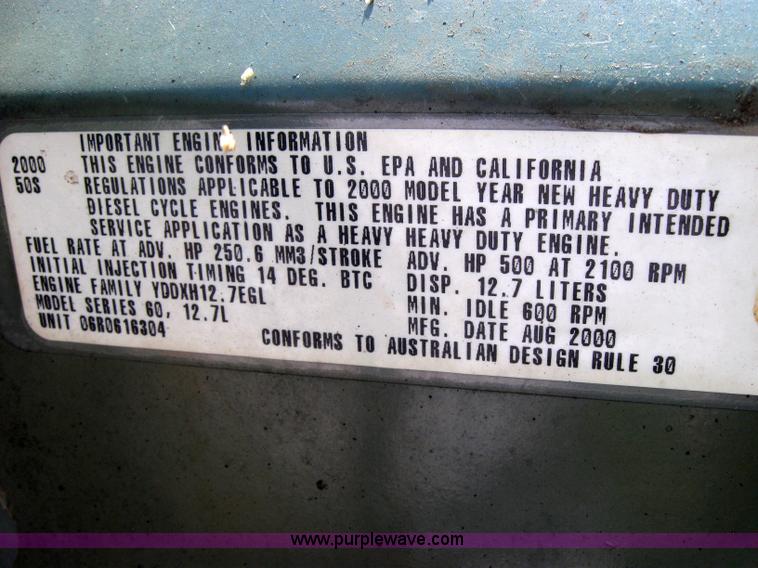 image for item 2732 Semi-truck chassis with engine