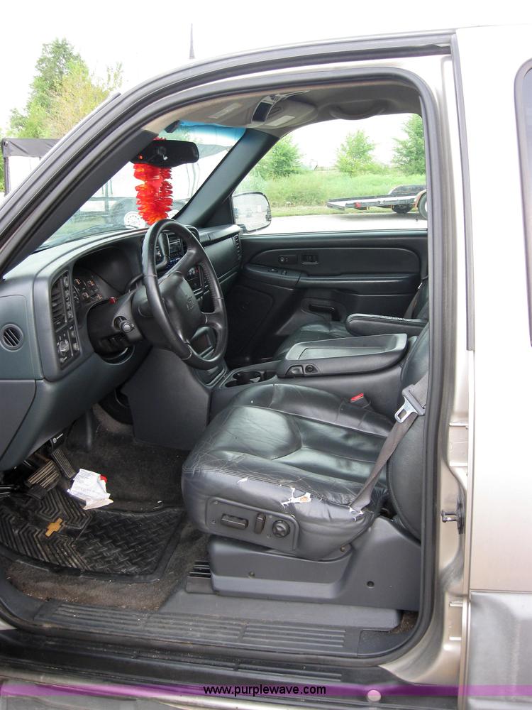 image for item 2787 2002 Chevrolet Avalance K1500