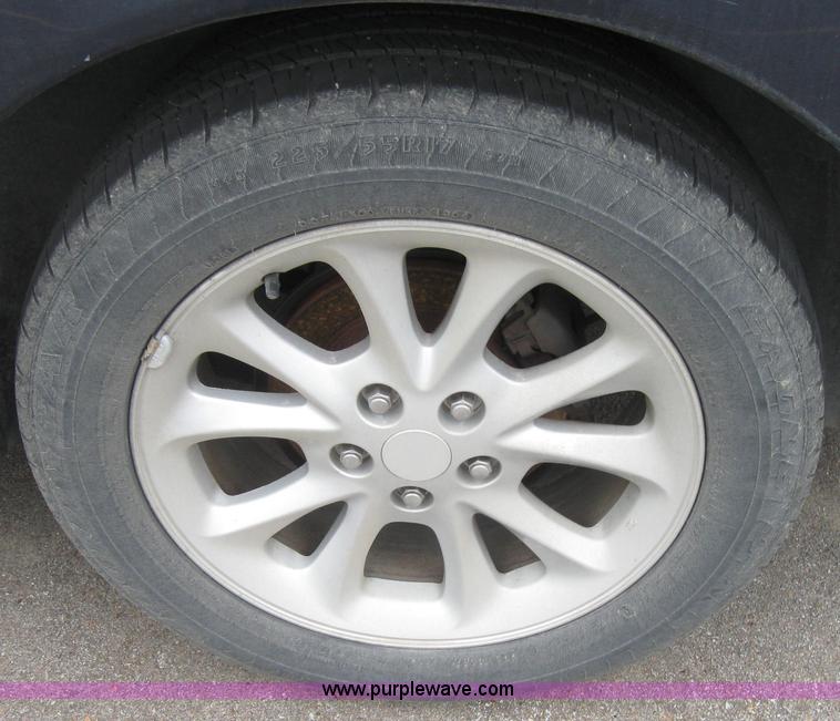 image for item 2789 2001 Chrysler LHS