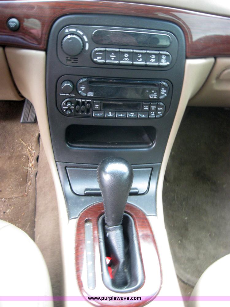 image for item 2789 2001 Chrysler LHS