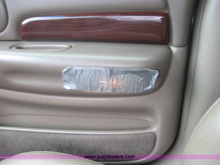 image for item 2789 2001 Chrysler LHS