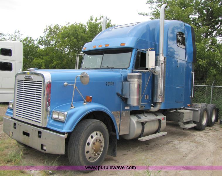 image for item 3090 2003 Freightliner Conventional FLD132 XL Classic semi truck