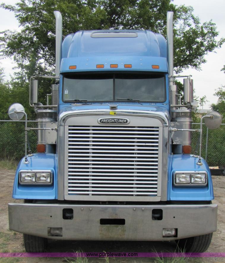 image for item 3090 2003 Freightliner Conventional FLD132 XL Classic semi truck