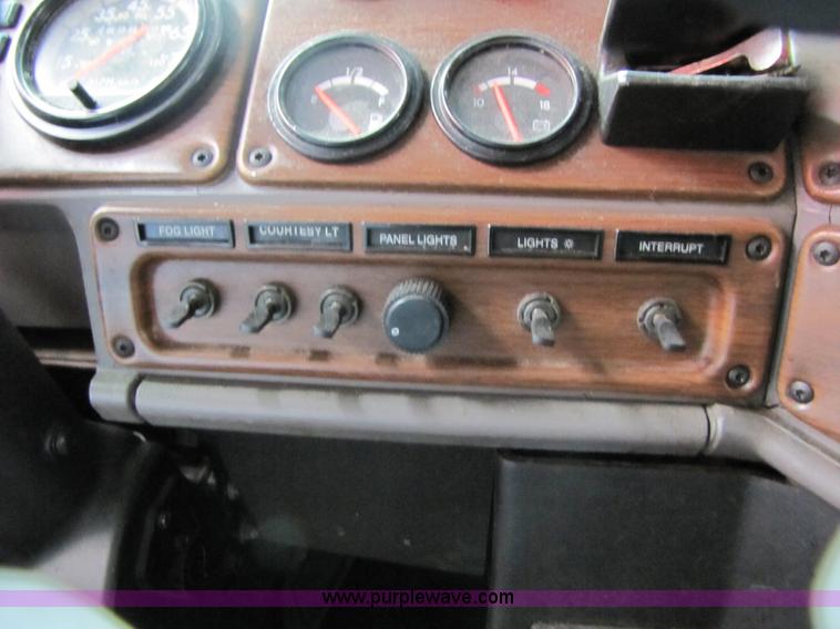 image for item 3090 2003 Freightliner Conventional FLD132 XL Classic semi truck