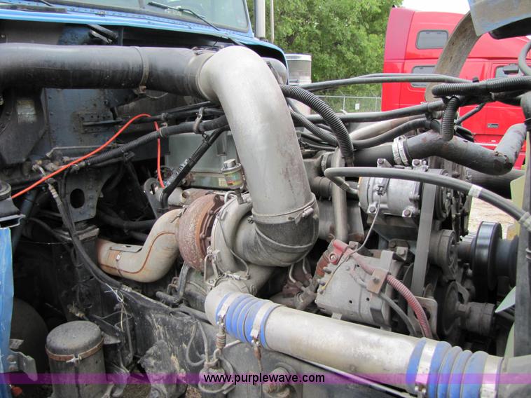 image for item 3090 2003 Freightliner Conventional FLD132 XL Classic semi truck