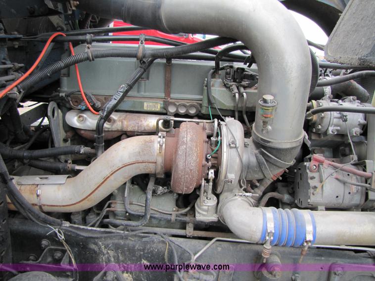 image for item 3090 2003 Freightliner Conventional FLD132 XL Classic semi truck