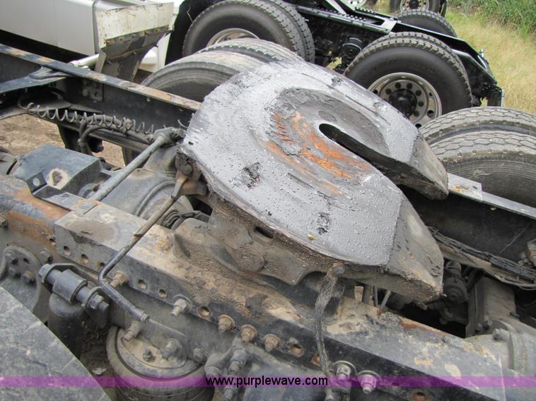 image for item 3090 2003 Freightliner Conventional FLD132 XL Classic semi truck