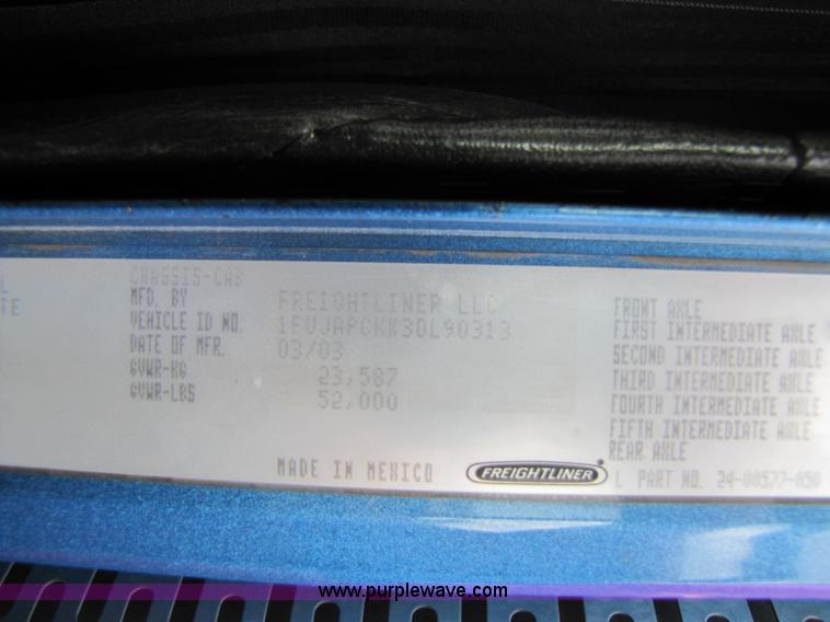 image for item 3090 2003 Freightliner Conventional FLD132 XL Classic semi truck