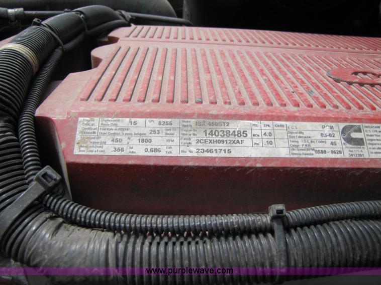 image for item 3091 2003 Volvo VNL 770 semi truck