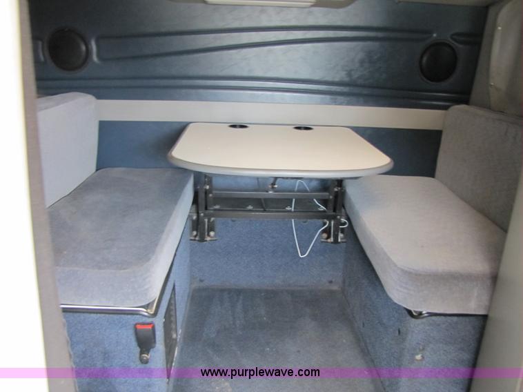 image for item 3093 2003 Volvo VNL 770 semi truck